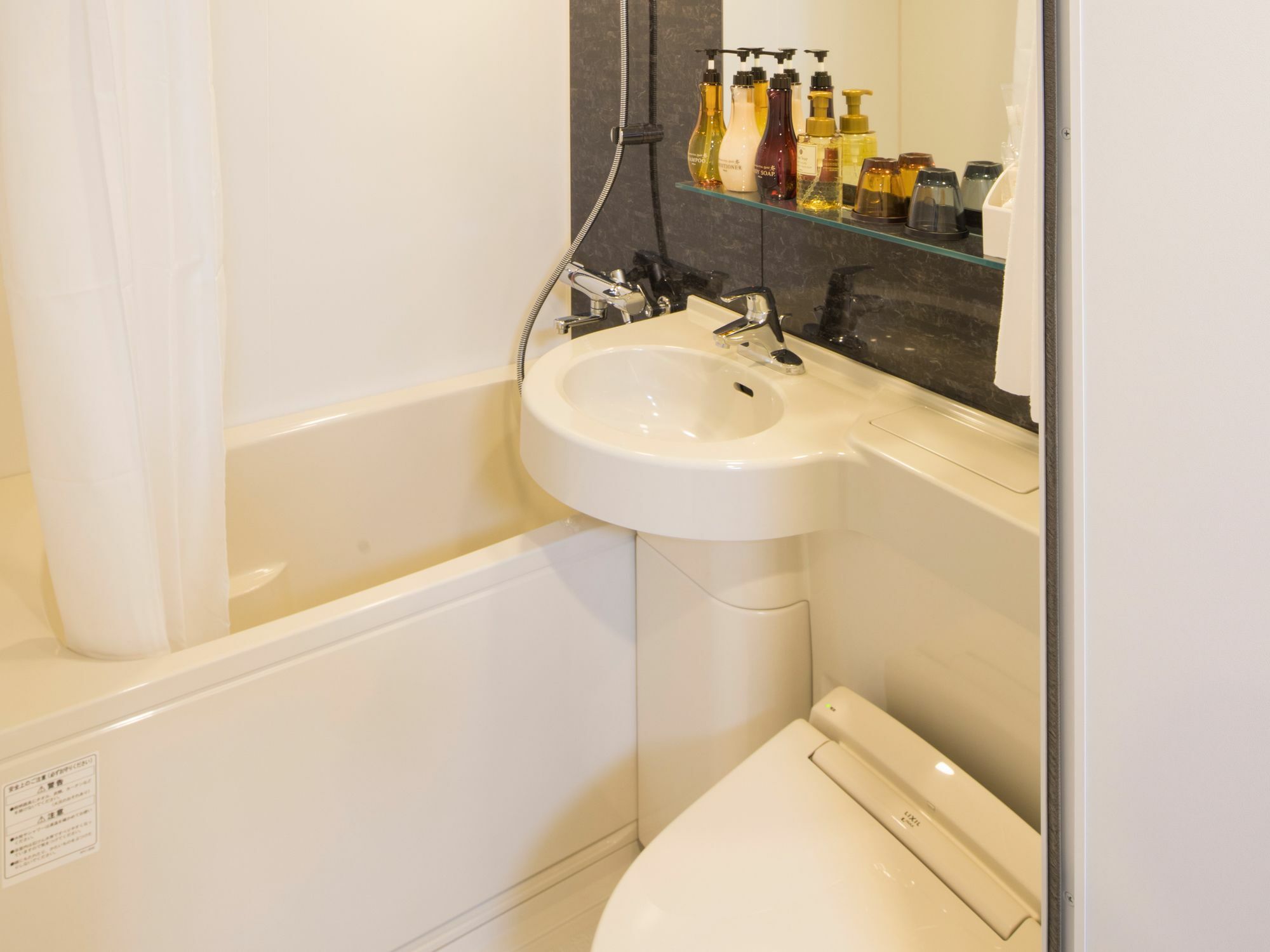 Hotel Wbf Shinsaibashi Οσάκα Εξωτερικό φωτογραφία